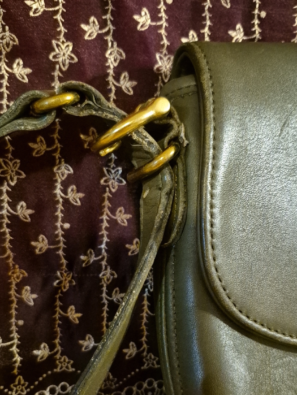 Coach Classic Olive Green Leather Crossbody Bag - Picture 4 of 7